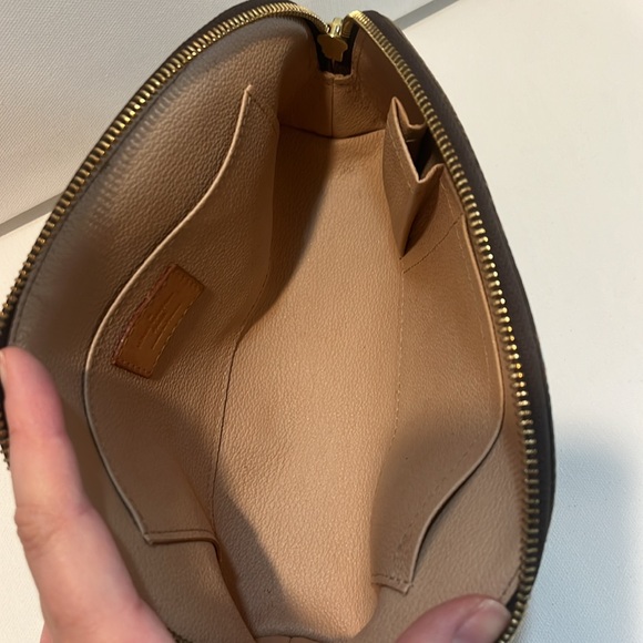 Louis Vuitton Monogram GM Cosmetic Makeup Bag - Picture 6 of 8